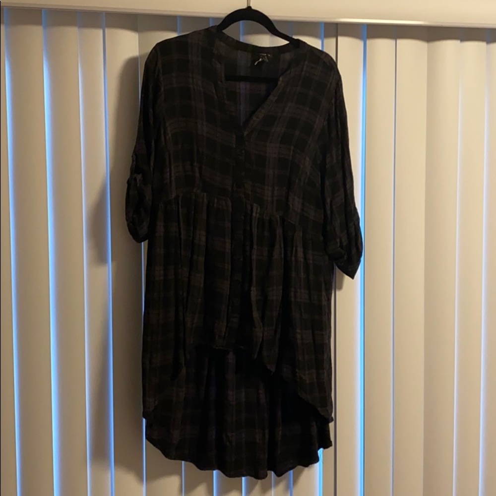 Torrid black and grey plaid tunic
